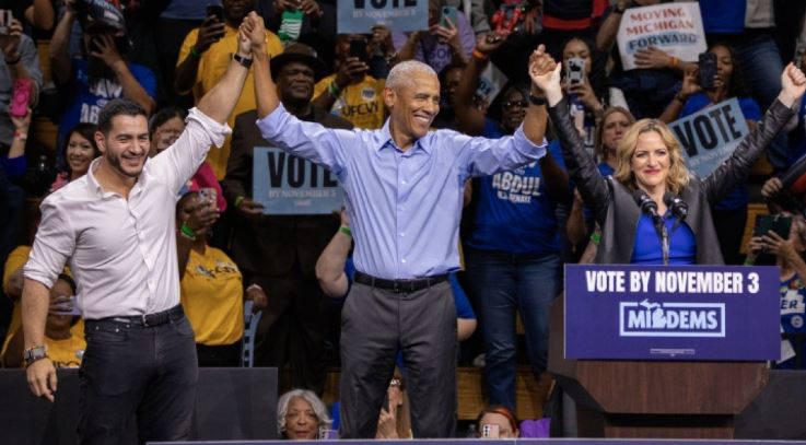 Obama Kecam 'Kekacauan dan Kekejaman' Trump Saat Kampanye untuk Demokrat